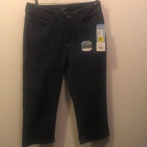 New Lee Capri jeans with tags
